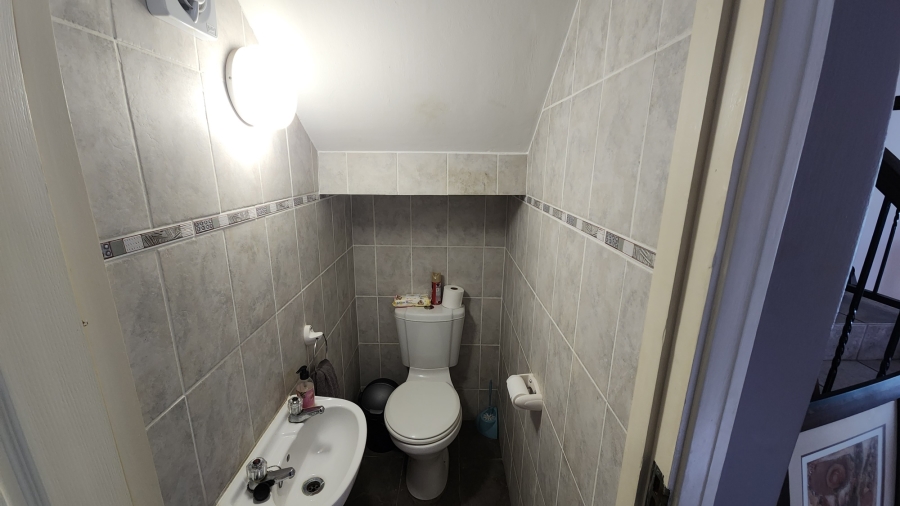 3 Bedroom Property for Sale in Island View Western Cape
